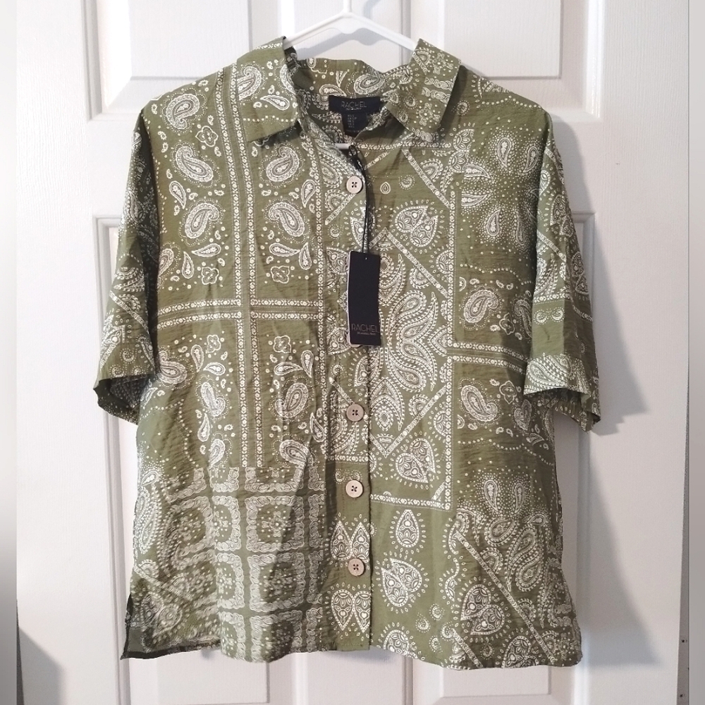 Rachel Roy Paisley Pea Green Flowy Oversized Button Down Short Sleeve Shirt